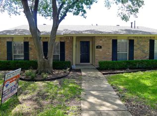 11052 Wallbrook Dr, Dallas, TX 75238