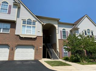 9491 Lakeside Dr, Ypsilanti, MI