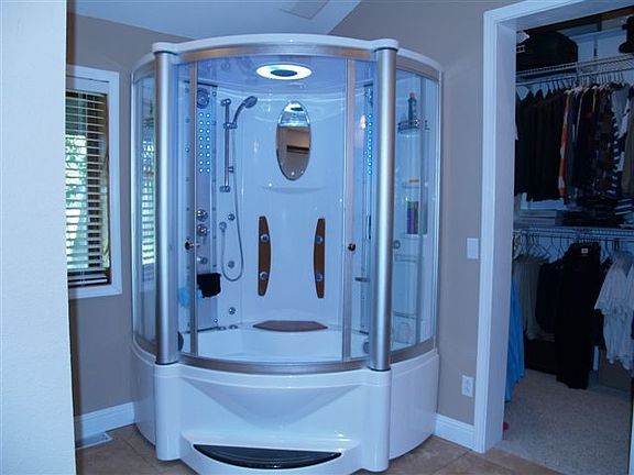 Steam shower in Master Bath
