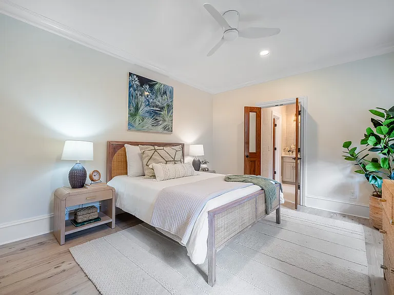 108 Live Oak Dr — Photo 21