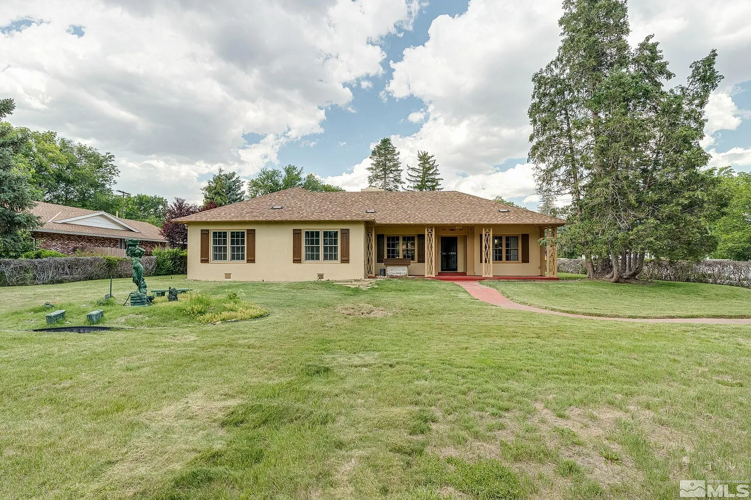 333 Urban Rd photo 1