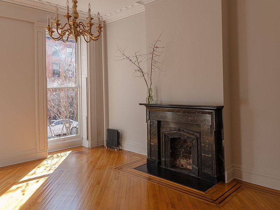 1st image of 156 Clinton St APT 1A