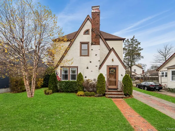 42 Driving Park Avenue, Lynbrook, NY 11563