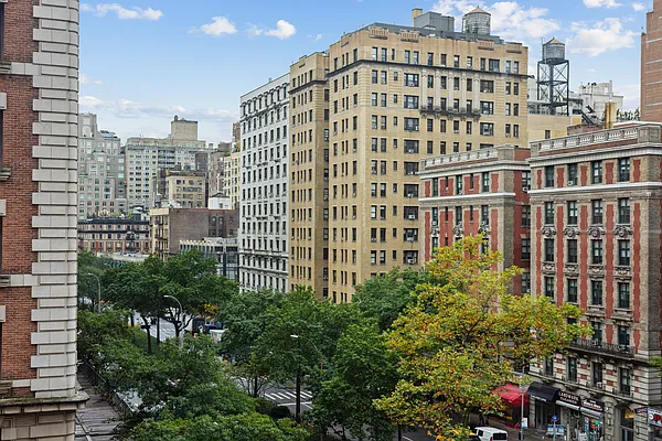 Rented by Douglas Elliman | media 15