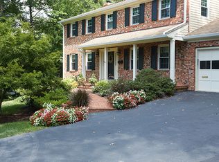 4760 Neptune Dr, Alexandria, VA 22309