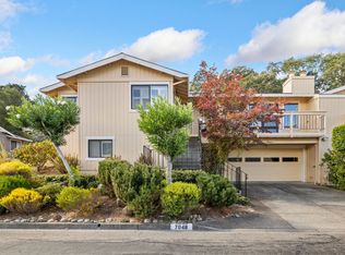 7048 Overlook Dr, Santa Rosa, CA 95409