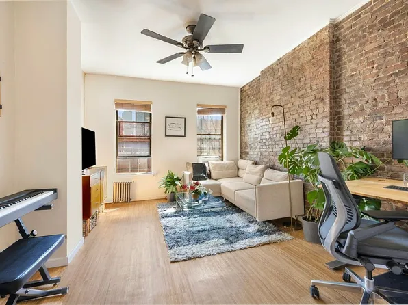 438 W 49th St APT 5C, Manhattan, NY 10019