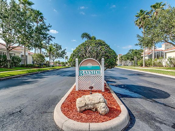 2nd image of 752 Bayside Dr Unit 301
