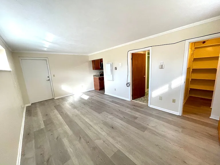 2703 Voelkel Ave — Photo 19