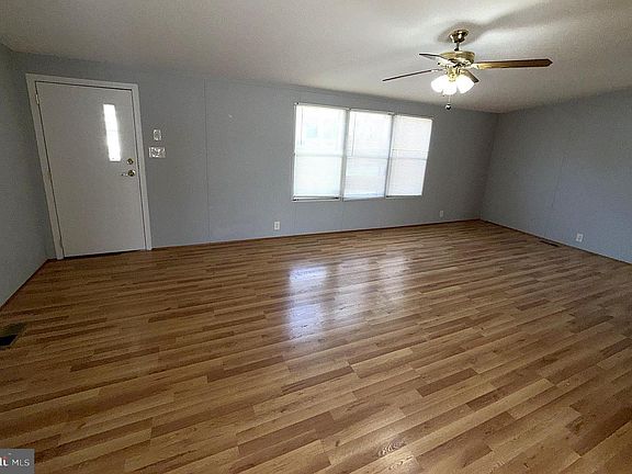 3rd image of 164 Konrad Morgan Way