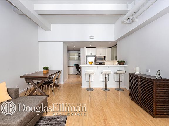 2nd image of 3 Hanover Sq APT 9D
