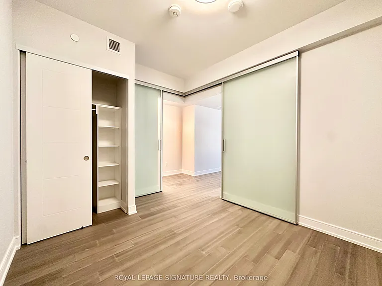 664 Spadina Ave #210 — Photo 14