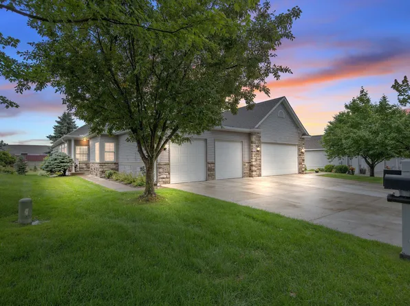 742 Gilfillan Ln, Saint Paul, MN 55127