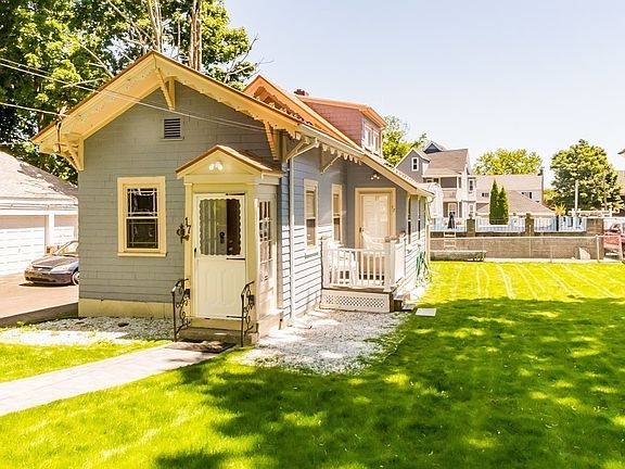 3rd image of 17-17R Thornton Park