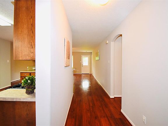 GLEAMING FLOORS! LET THE MEMORIES BEGIN!