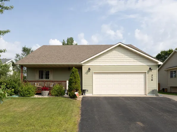 316 Homestead St, Detroit Lakes, MN 56501