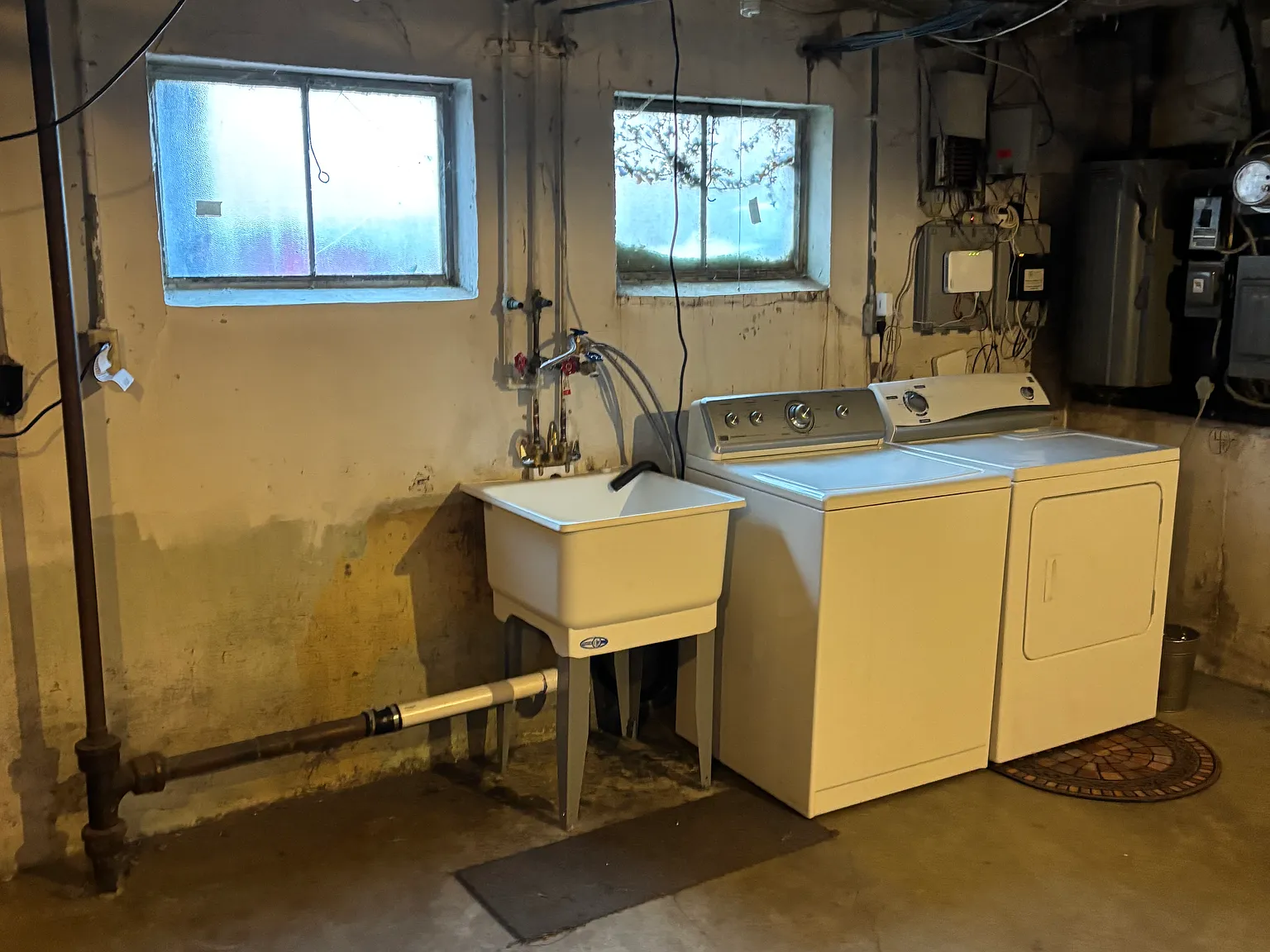 1119 Amsterdam Rd — Photo 4