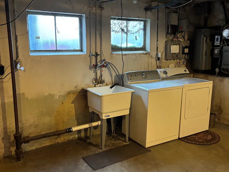 Washer/dryer hookup