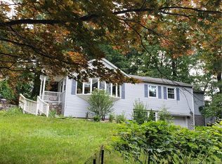 12 Beverly Dr, Brookfield, CT 06804