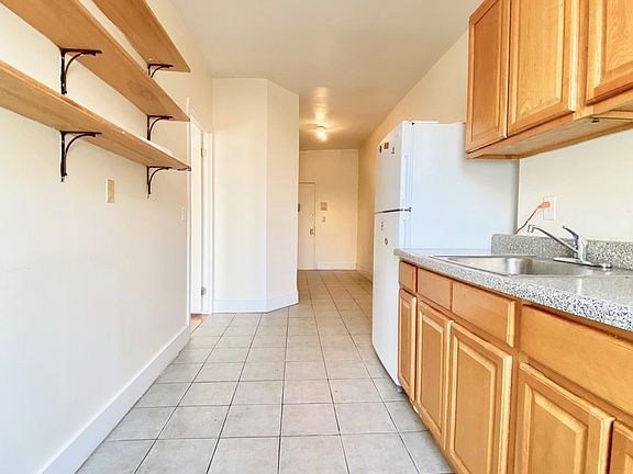4th image of 890 Nostrand Ave #3