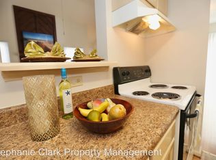416 Falling Ln, Virginia Beach, VA 23454