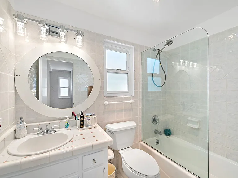 1707 W Balboa Blvd — Photo 17