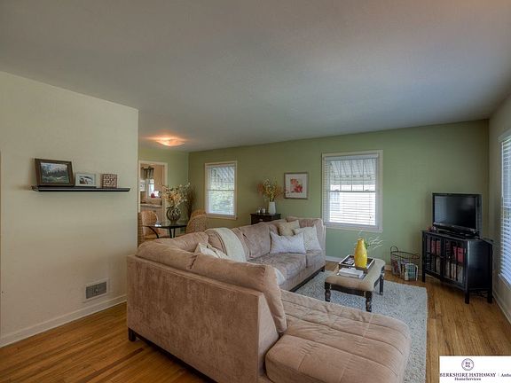 5th image of 6177 Pine St
