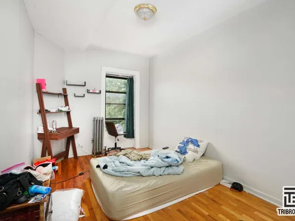 626 Willoughby Avenue image 6 of 8