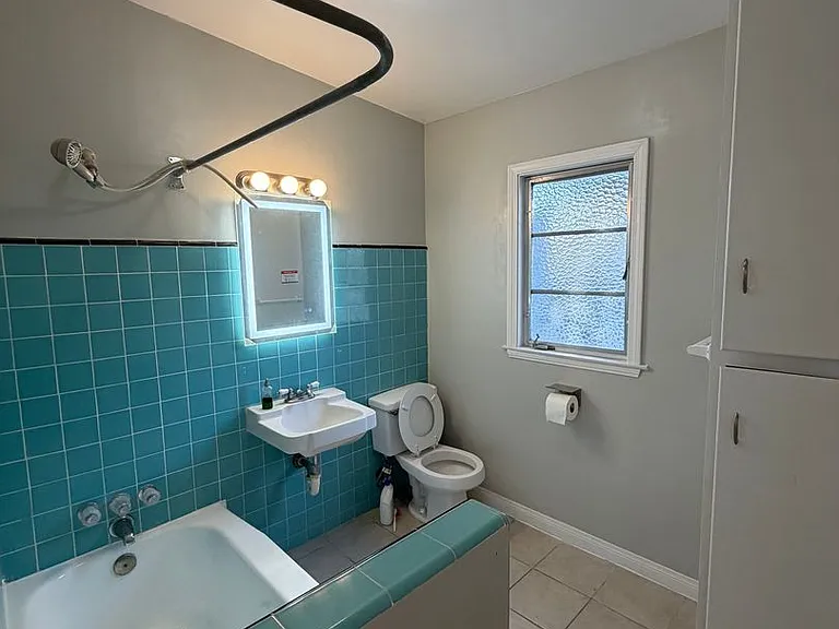 10031 Larson Ave — Photo 7