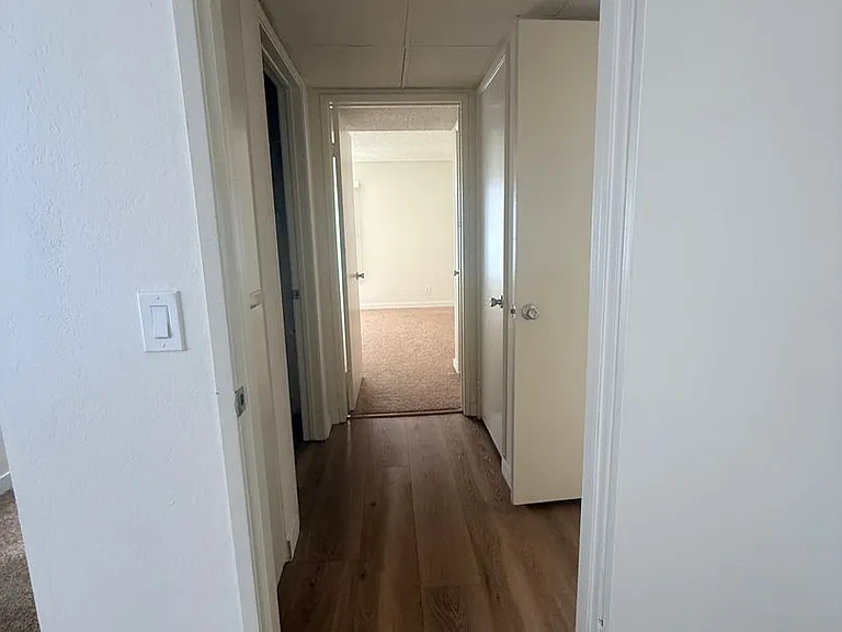 10418 Scoville Ave — Photo 13