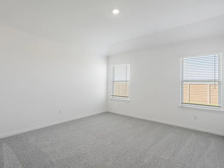 245 W Luna Blue Ln — Photo 4
