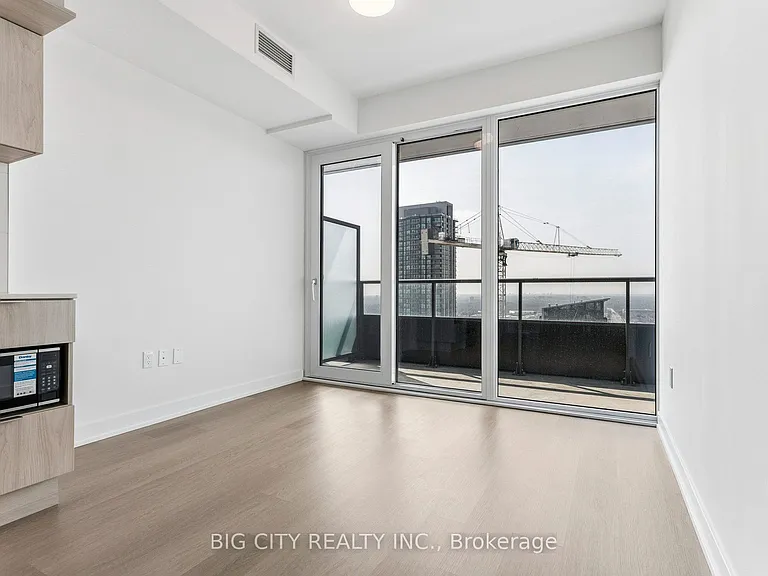 448 Burnhamthorpe Rd W #4501 — Photo 25