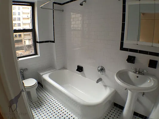 Rented by Next Step Realty New York LLC | media 2
