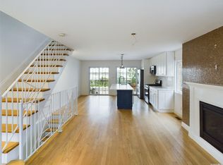 10817 Ditmars Blvd, East Elmhurst, NY 11369