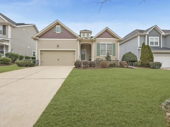 724 Ancient Oaks Dr, Holly Springs, NC 27540