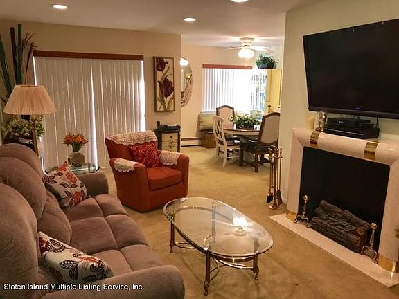 5th image of 2 Elmwood Park Dr APT 525