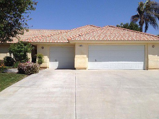 2nd image of 800 Arroyo Seco Dr