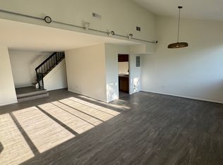 11236 Chestnut Grove Sq APT 364, Reston, VA 20190