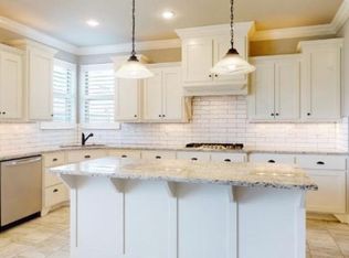 5600 W Canopy Meadows Dr, Rogers, AR 72758