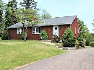 116 McGregor Dr, Verona, PA 15147