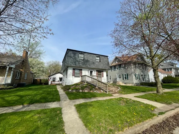 445 S Winfield Ave, Kankakee, IL 60901