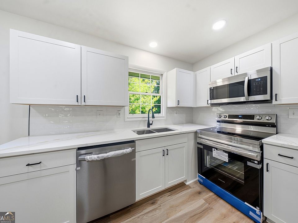 1st image of 3738 Brookcrest Cir