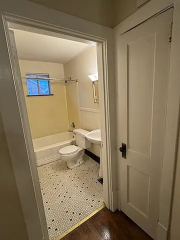 144 Stanley Ave — Photo 8