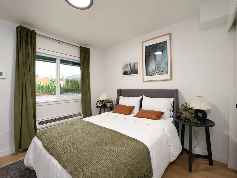 Bellevue Ridge — Photo 16