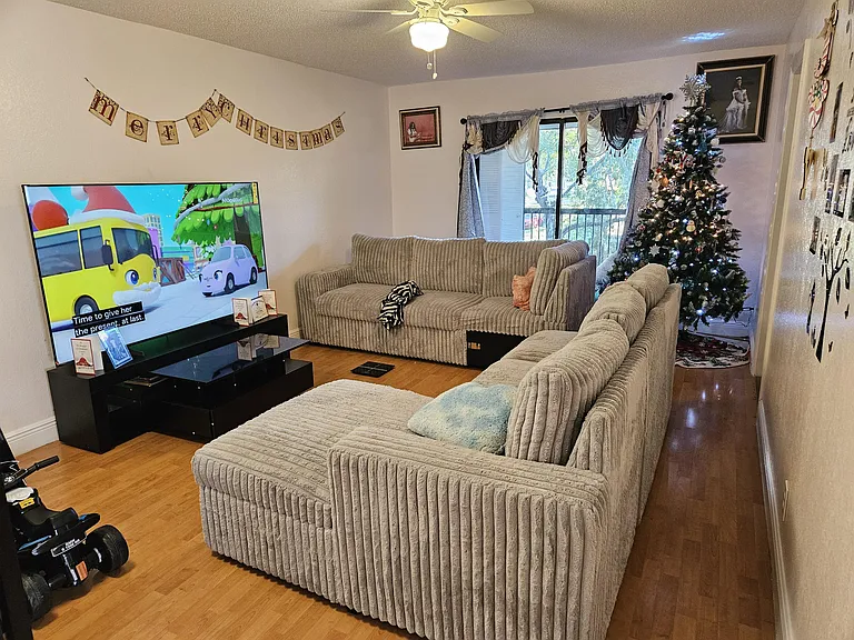 10571 Royal Palm Blvd #10571 — Photo 4