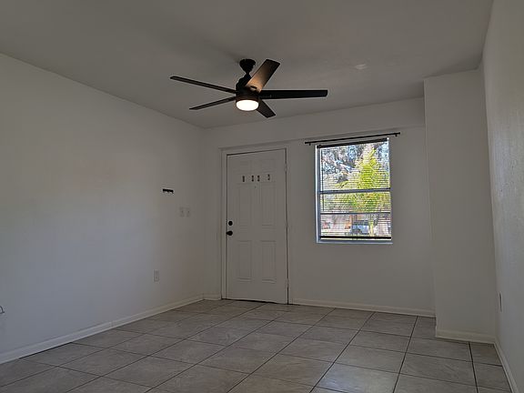 3rd image of 1901 E Noel St #D