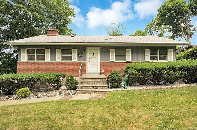 1st image of 579 Linda Ave