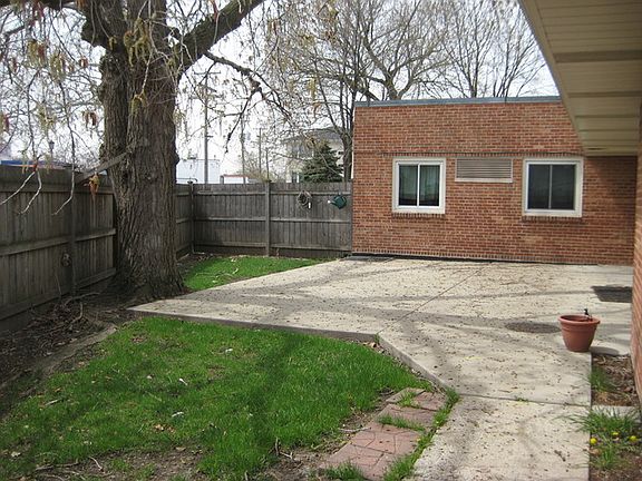 3rd image of 3309 Harvey Ave
