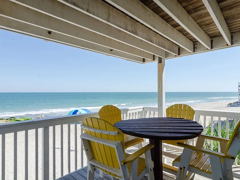 2110 Surf Rider Cir #A — Photo 11
