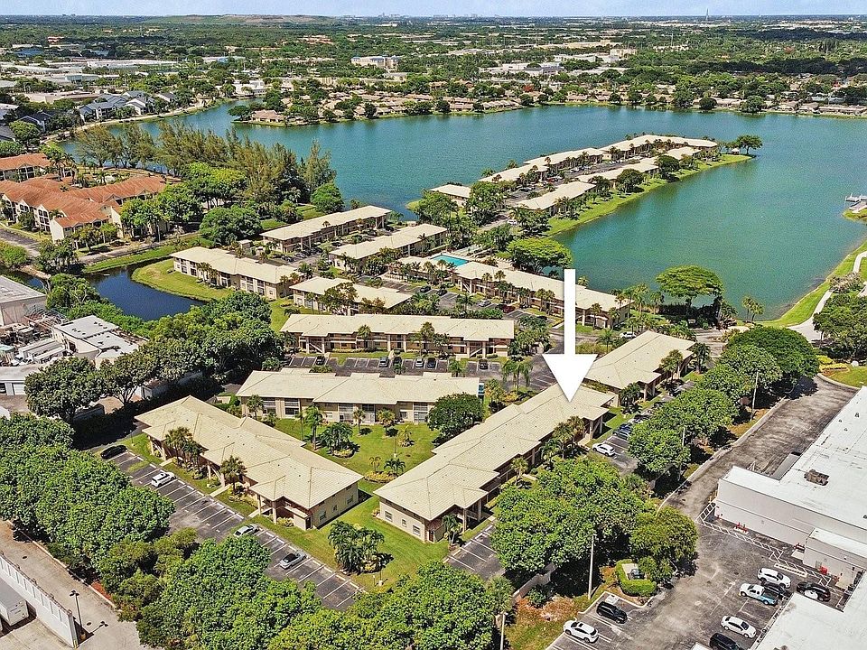 1st image of 5561 Lakeside Drive #106